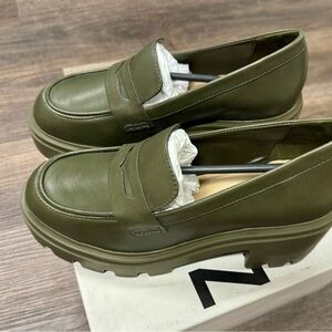 SCHUTZ NWT Viola Olive Platform Loafers